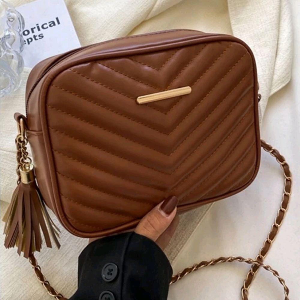Mini Chevron Square Bag - Picture 5 of 9